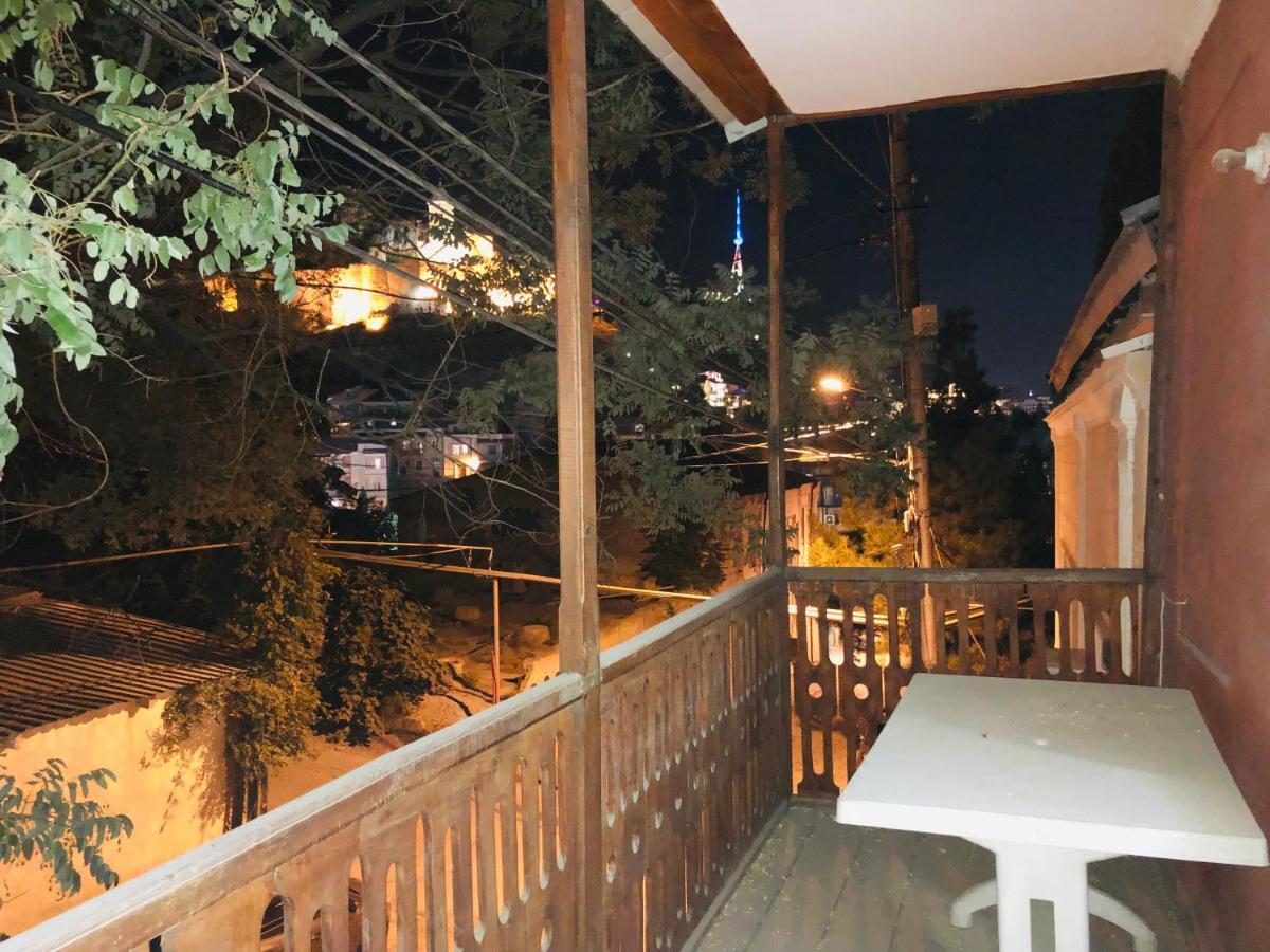Giorgi Apartment Tbilisi Esterno foto