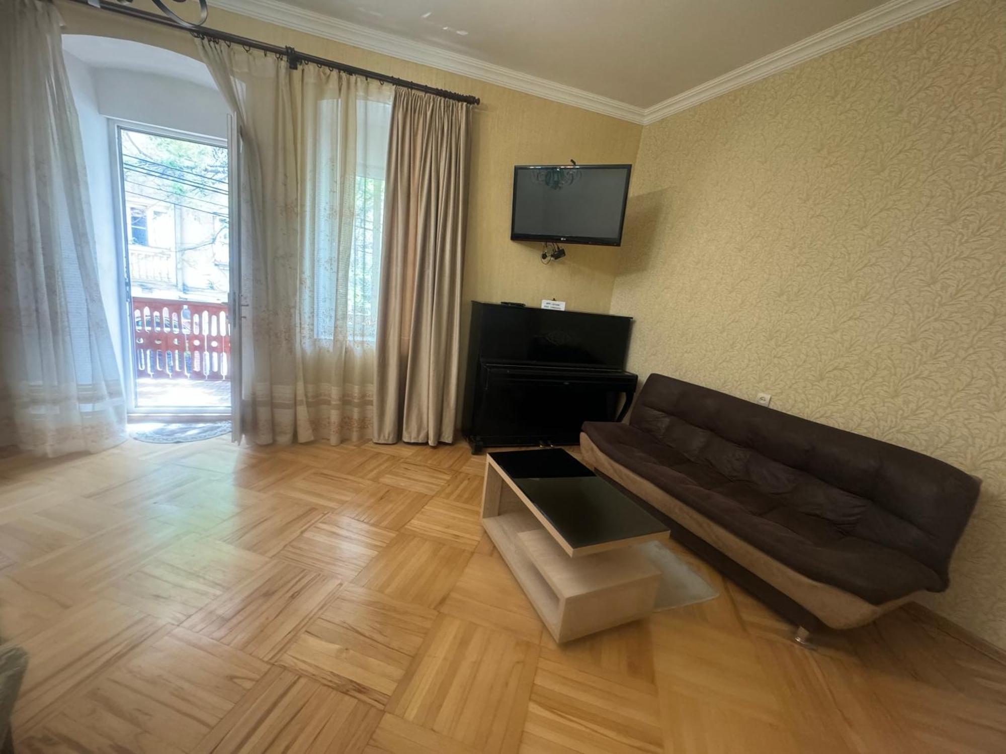 Giorgi Apartment Tbilisi Esterno foto