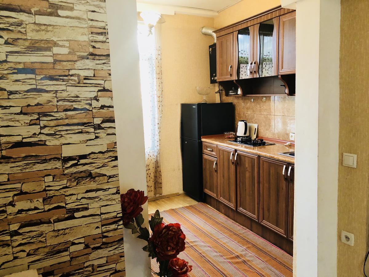 Giorgi Apartment Tbilisi Esterno foto